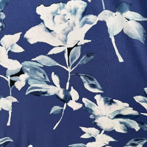 Soft Surroundings Hyannis Faux Wrap Midi Dress Size L Petite Blue Floral Stretch - Picture 6 of 13